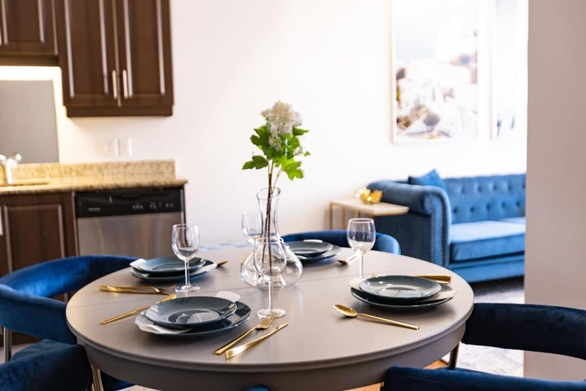 M11 Gorgeous 3Br Wkingbed Perfect Location Lejlighed Montréal Eksteriør billede
